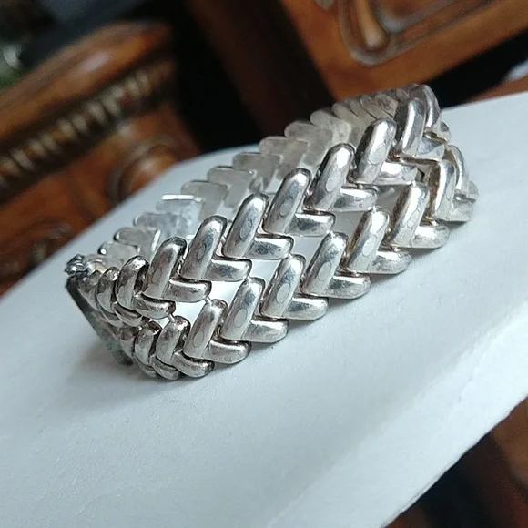 Vintage leaf or vine or leaves style bracelet sterling silver 925